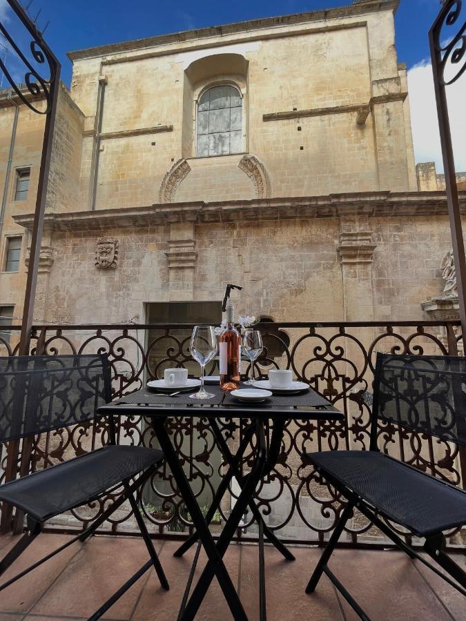 Wineexperience- Wine&Jacuzzi Suite Lecce Exterior foto